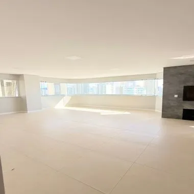 Apartamento 3 suítes para Venda no bairro Centro em Balneário Camboriú