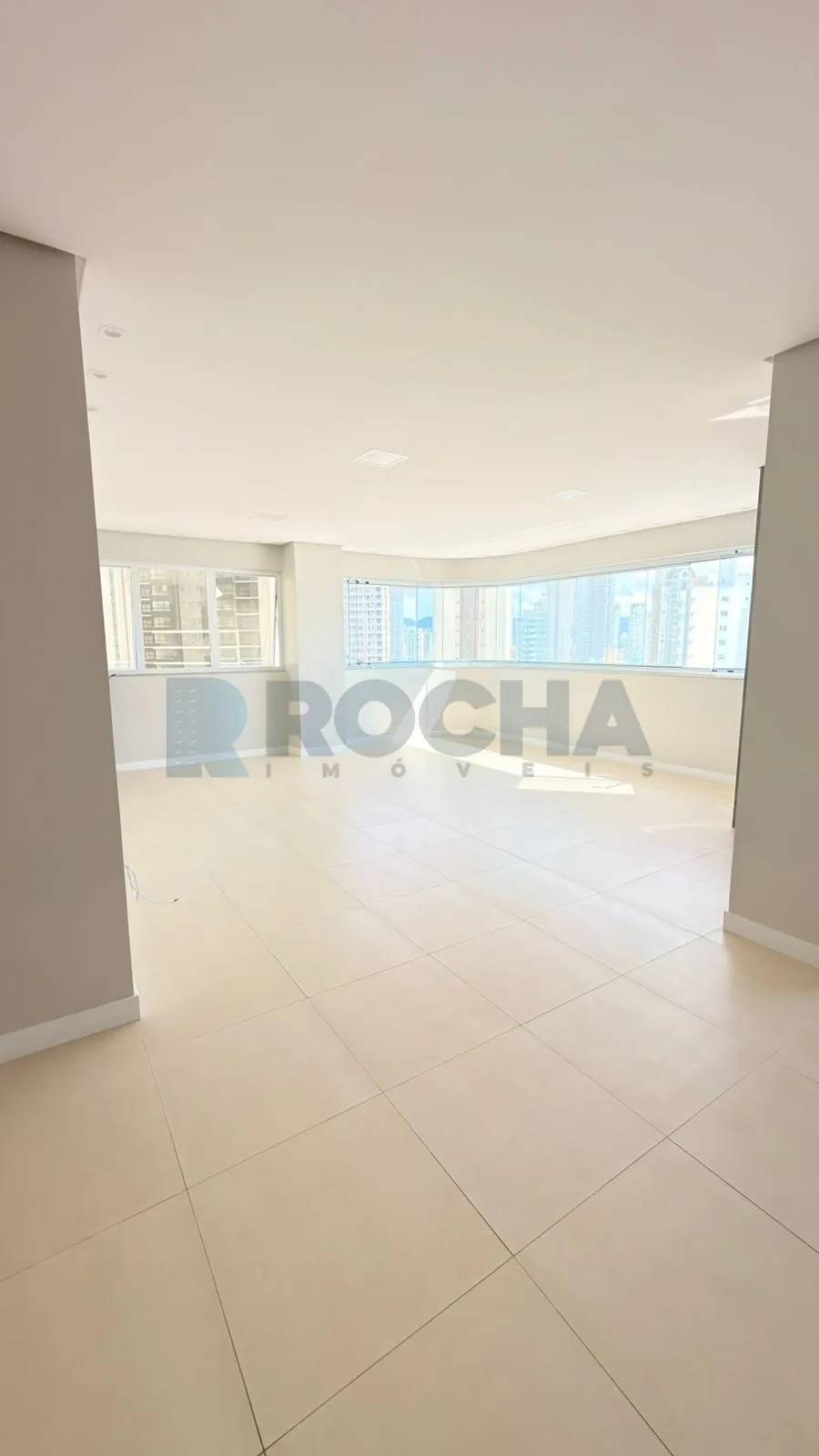 Apartamento 3 suítes para Venda no bairro Centro em Balneário Camboriú