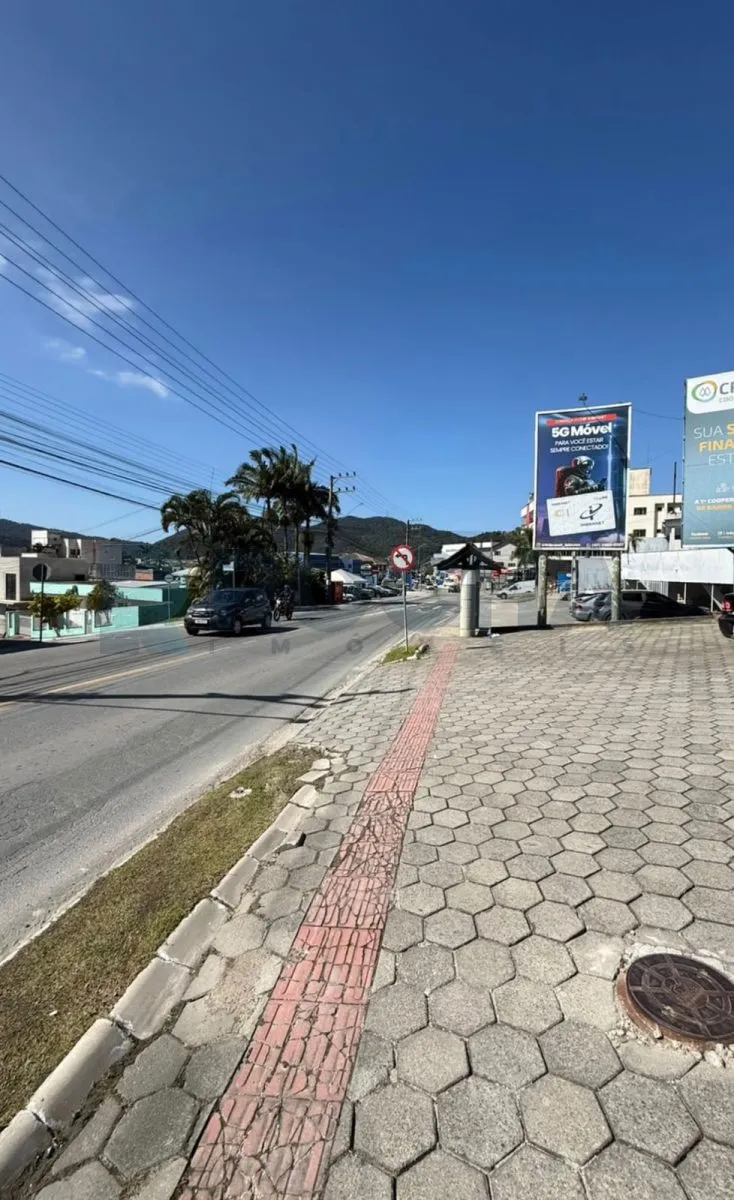 Galpão para Locação Anual no bairro Nova Esperança em Balneário Camboriú