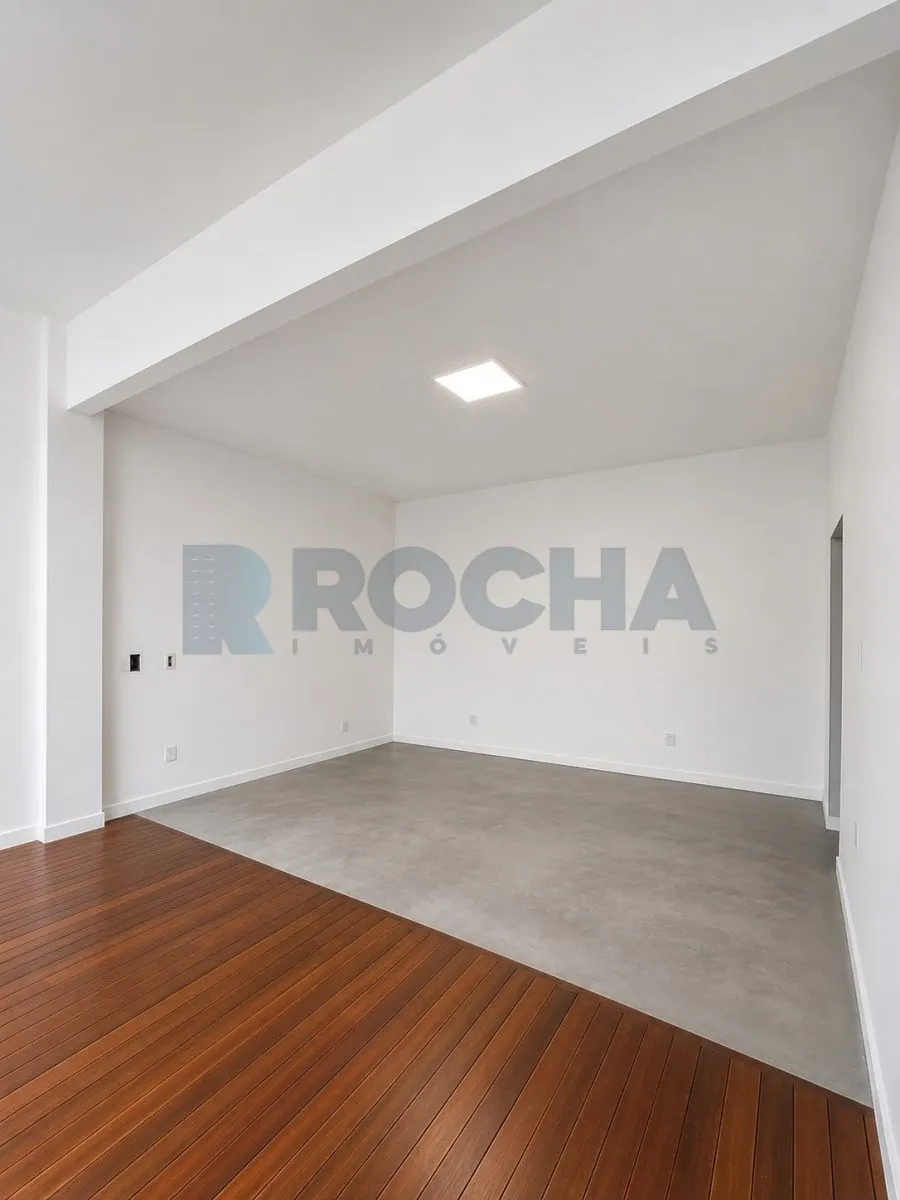 Galpão para Locação Anual no bairro Cordeiros em Itajaí