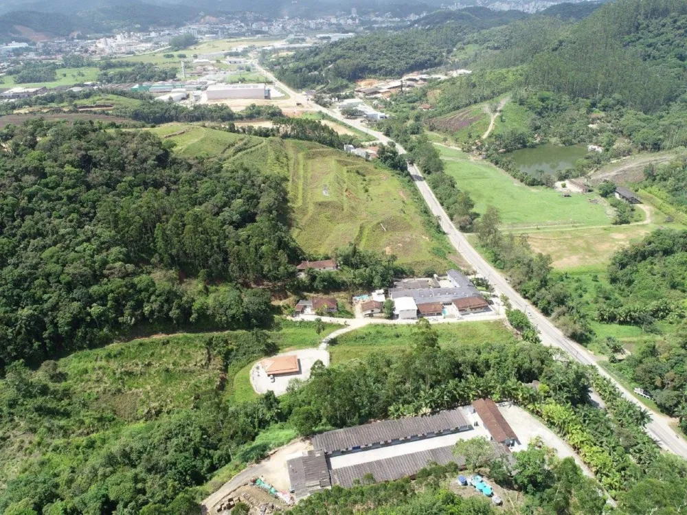 ÁREA DE TERRA 44.208 M² + RESIDÊNCIA 240 M² + MOTEL EM PLENO FUNCIONAMENTO.