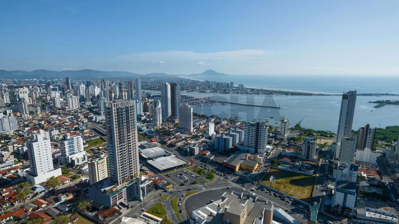 Apartamento 2 suítes para Venda no bairro Centro em Itajaí