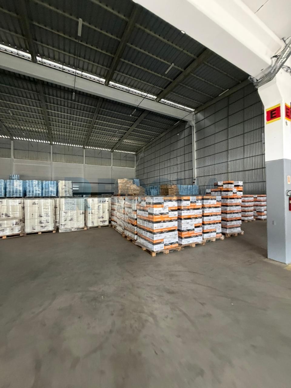 Galpões modulares para locação em Itajaí