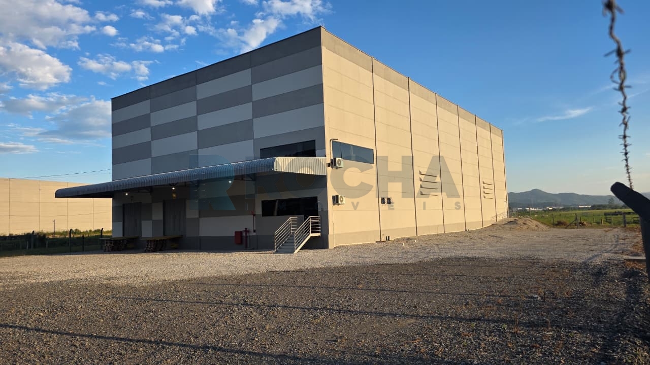 Galpão para Locação Anual no bairro São Roque em Itajaí