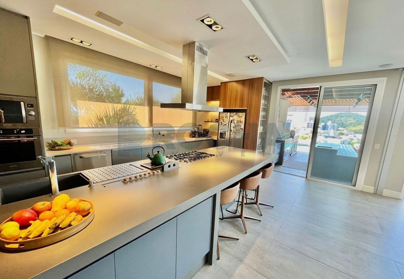 Casa 4 quartos para Venda no bairro Fazendinha em Itajaí