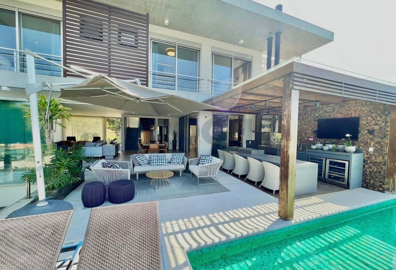 Casa 4 quartos para Venda no bairro Fazendinha em Itajaí