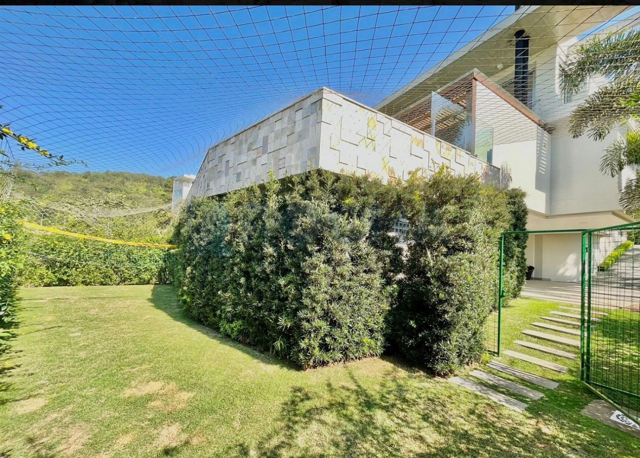 Casa 4 quartos para Venda no bairro Fazendinha em Itajaí