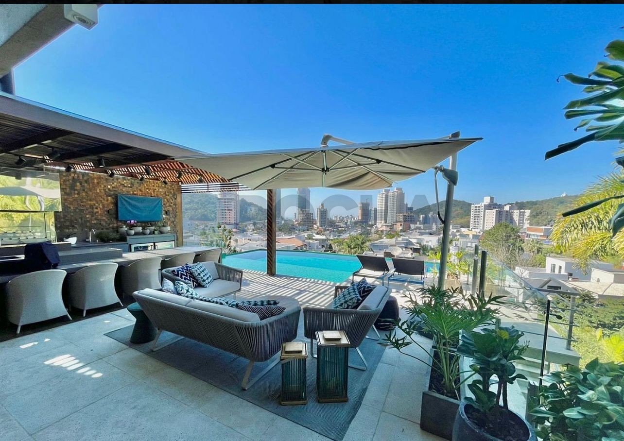 Casa 4 quartos para Venda no bairro Fazendinha em Itajaí