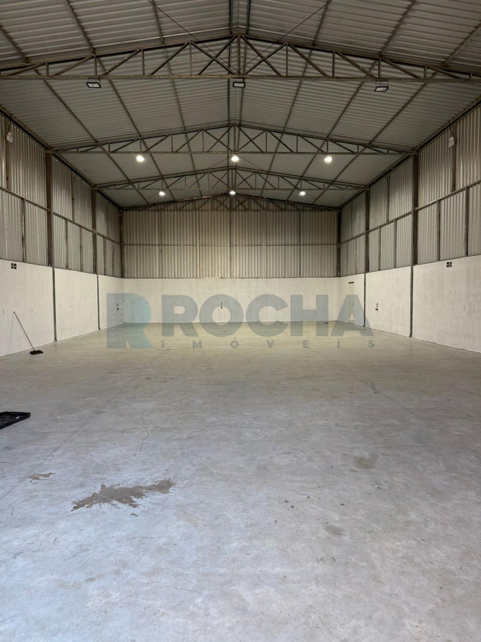 Galpão para Locação Anual no bairro Rio do Meio em Itajaí