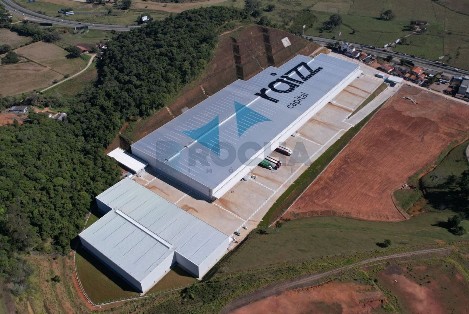 Galpão para Locação Anual no bairro Brilhante I em Itajaí