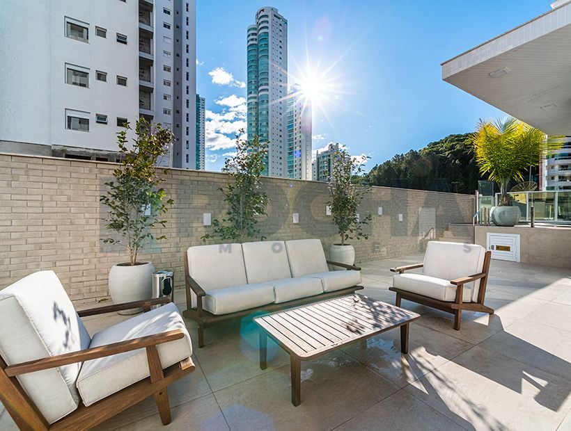 Apartamento 4 quartos para Venda no bairro Pioneiros em Balneário Camboriú