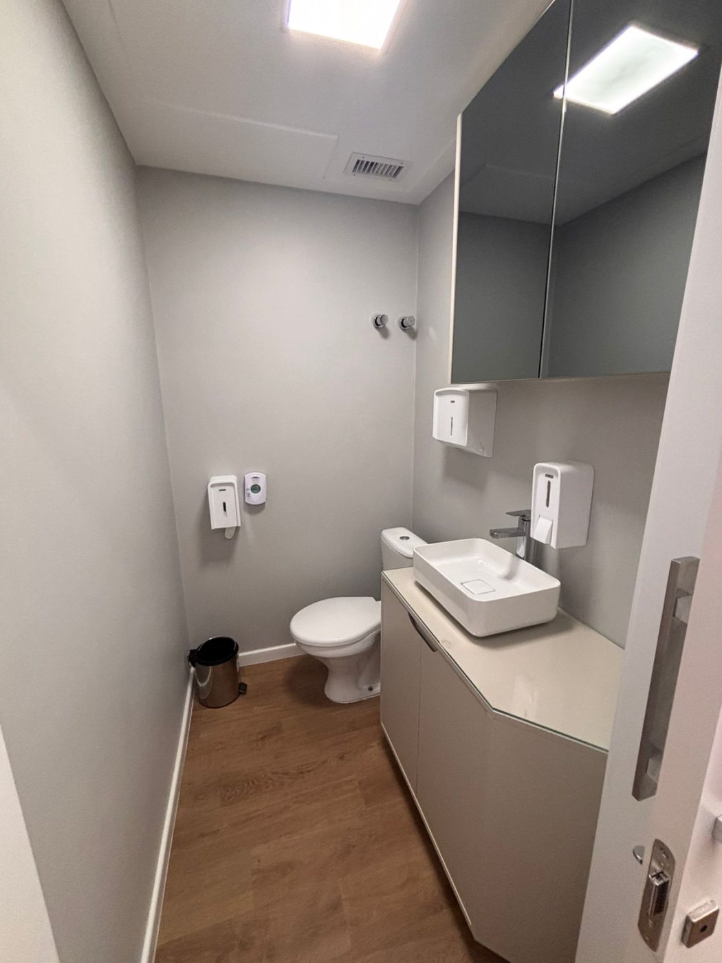 Sala comercial para Locação Anual no bairro Centro em Itajaí