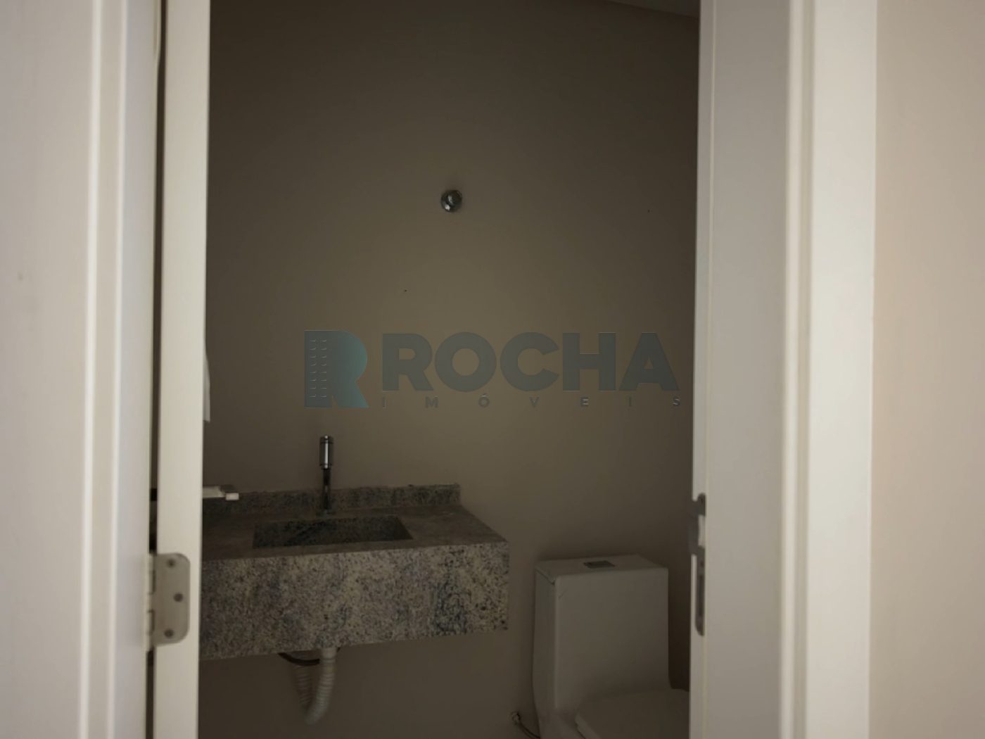 Sala comercial para Locação Anual no bairro Centro em Itajaí