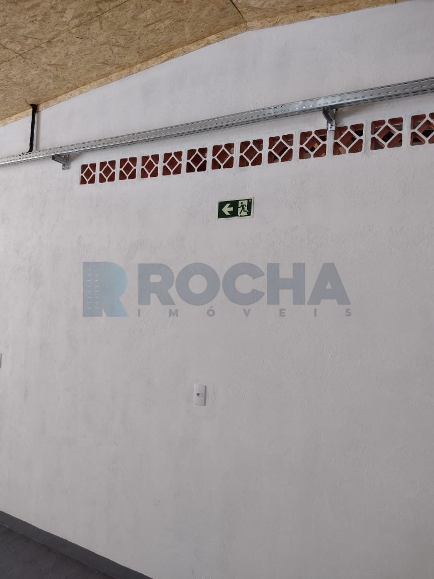 Galpão para Locação Anual no bairro Nações em Balneário Camboriú