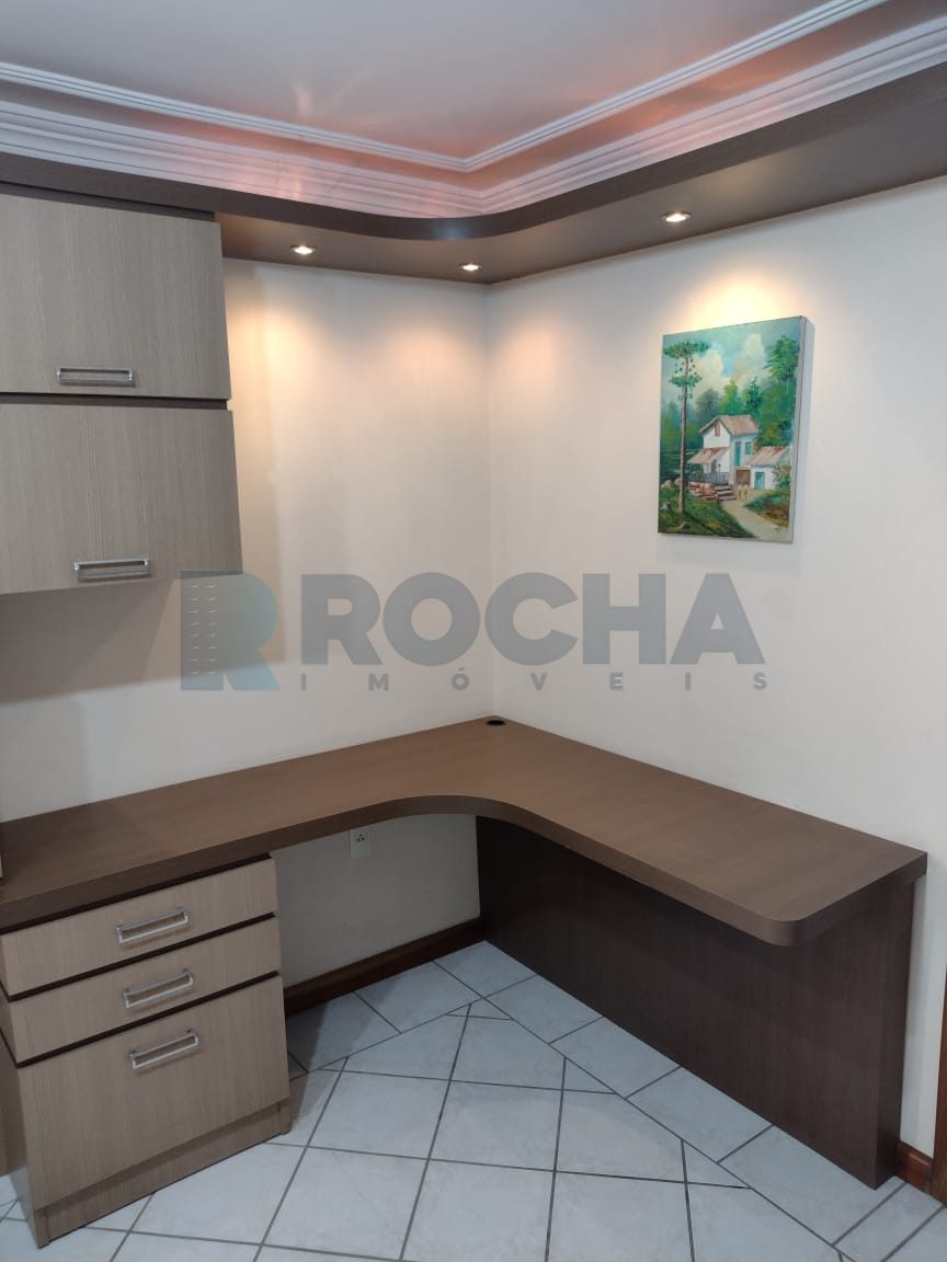 Galpão para Locação Anual no bairro Nações em Balneário Camboriú