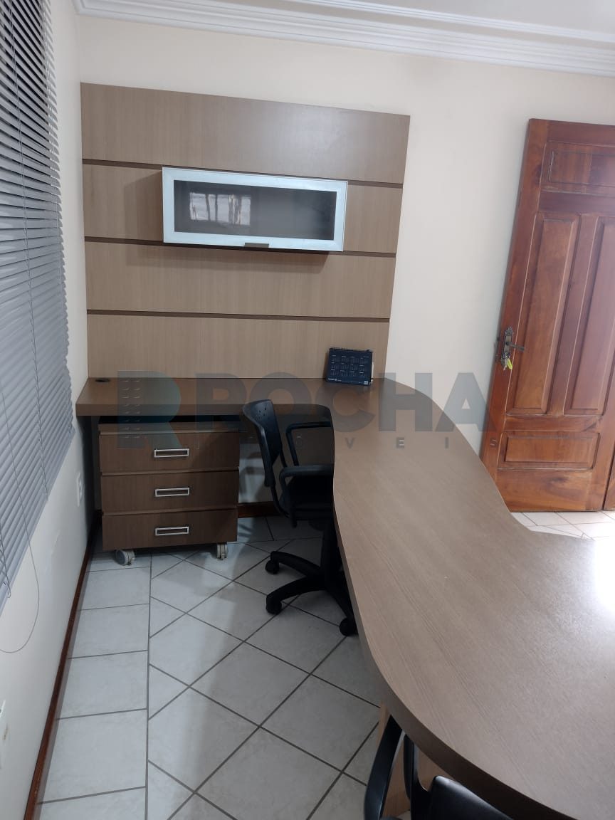 Galpão para Locação Anual no bairro Nações em Balneário Camboriú