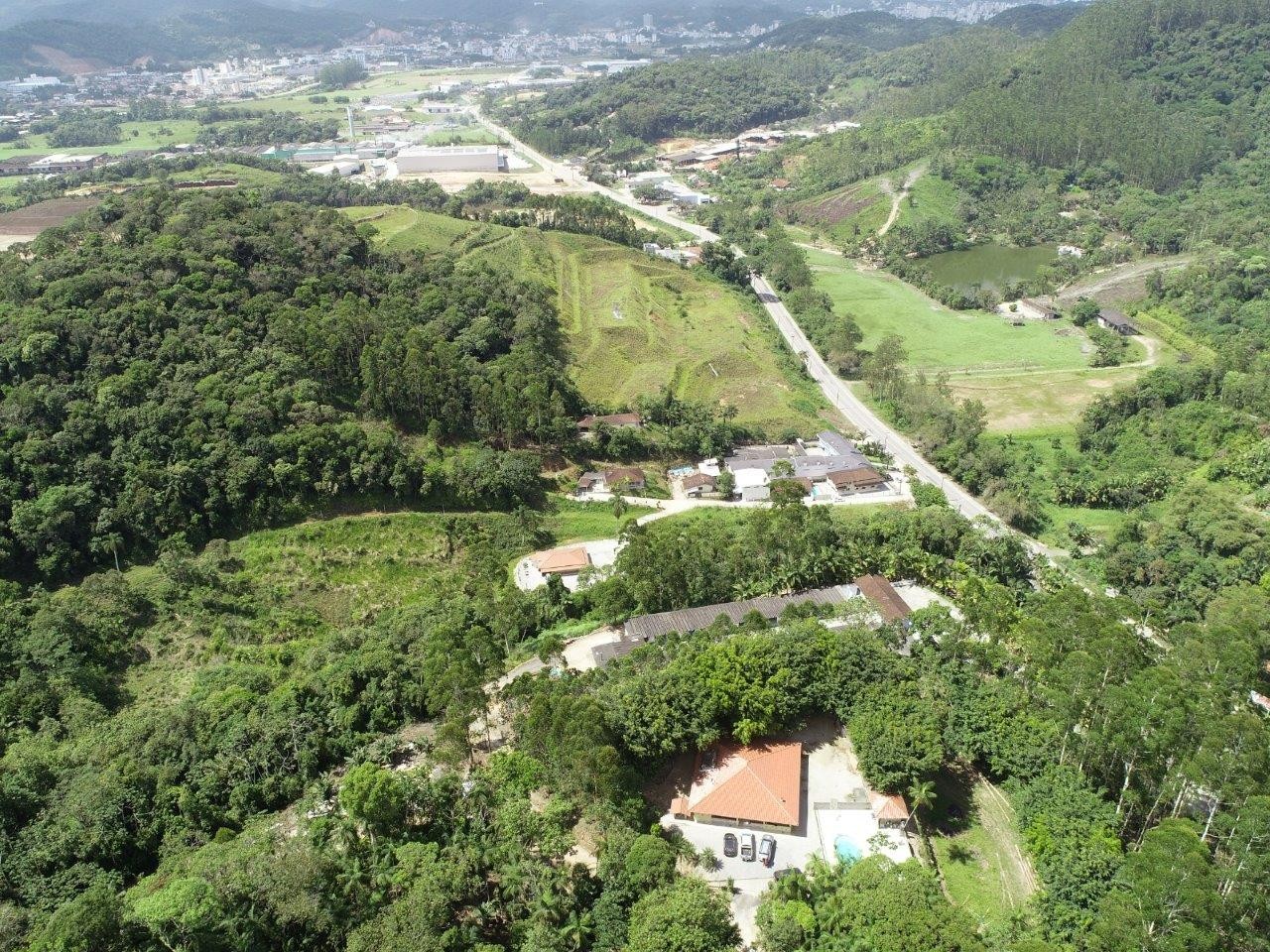 Casa, 4 quartos, 240 m² - Foto 4