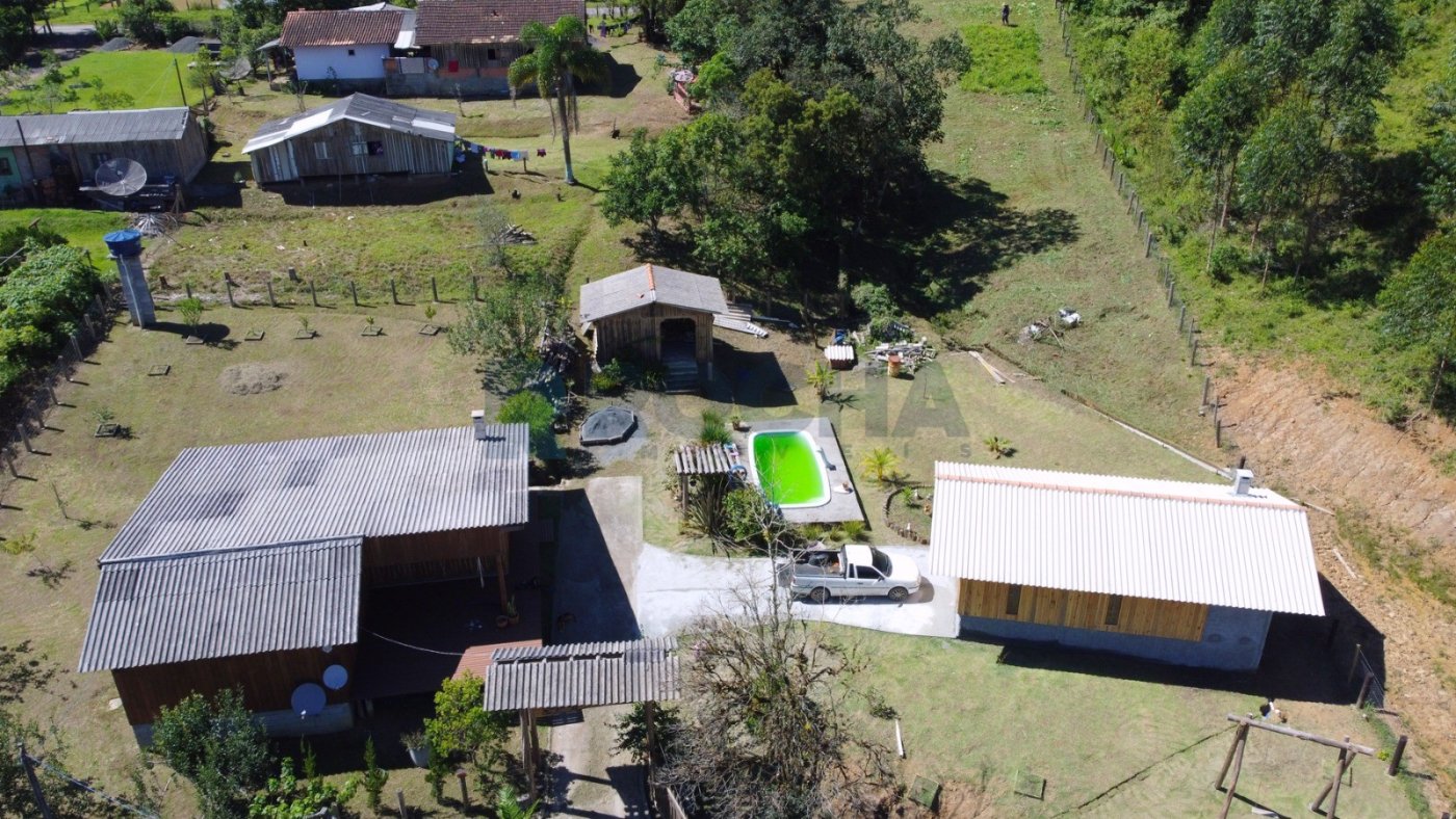 Sitio em Rio dos Cedros 