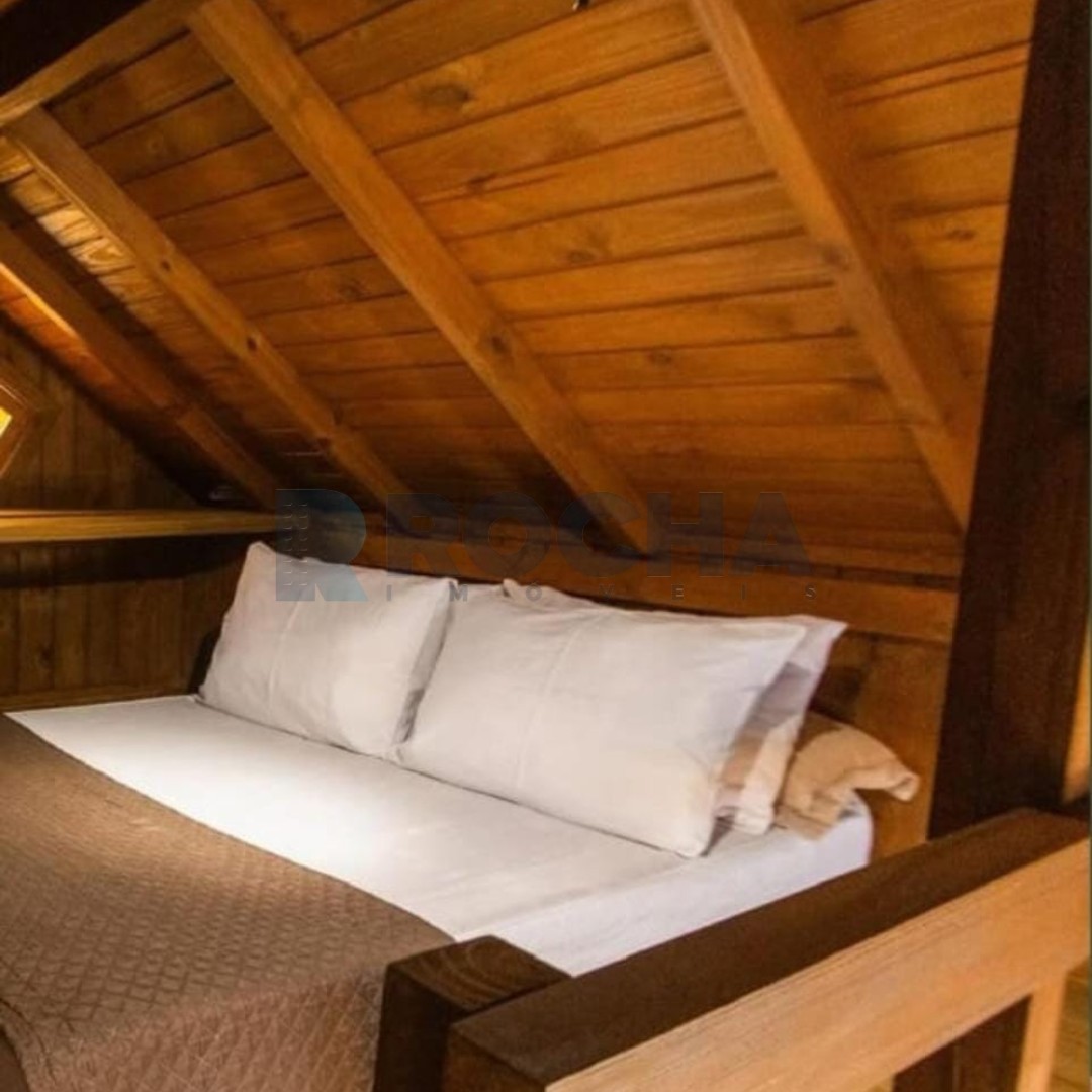 Chalé e Casa para Venda  em Balneário Piçarras